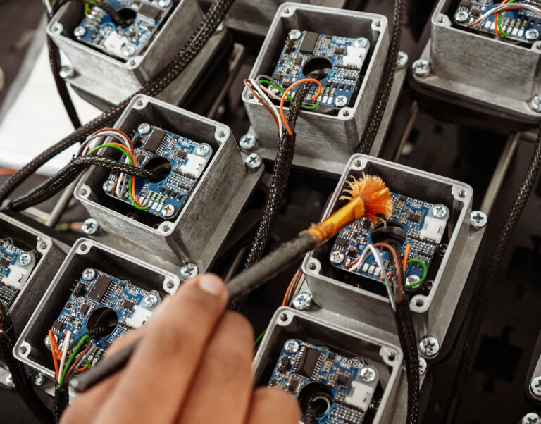 Servicios de producción y postproducción RB Componentes